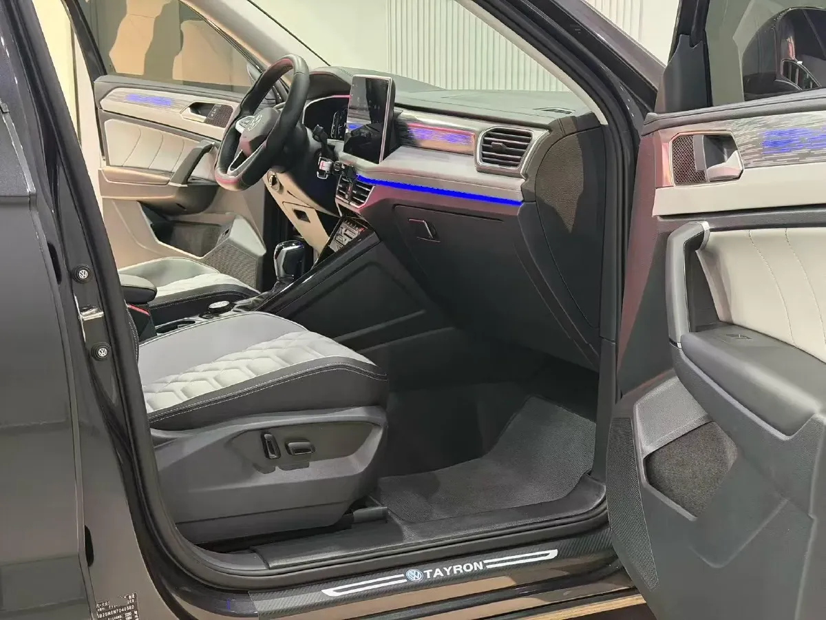2023 Volkswagen Tayron 2.0T 220HP L4 7DCT,autocango,china used car exporter,china ev exporter,chinese used car exporter,chinese used ev exporter