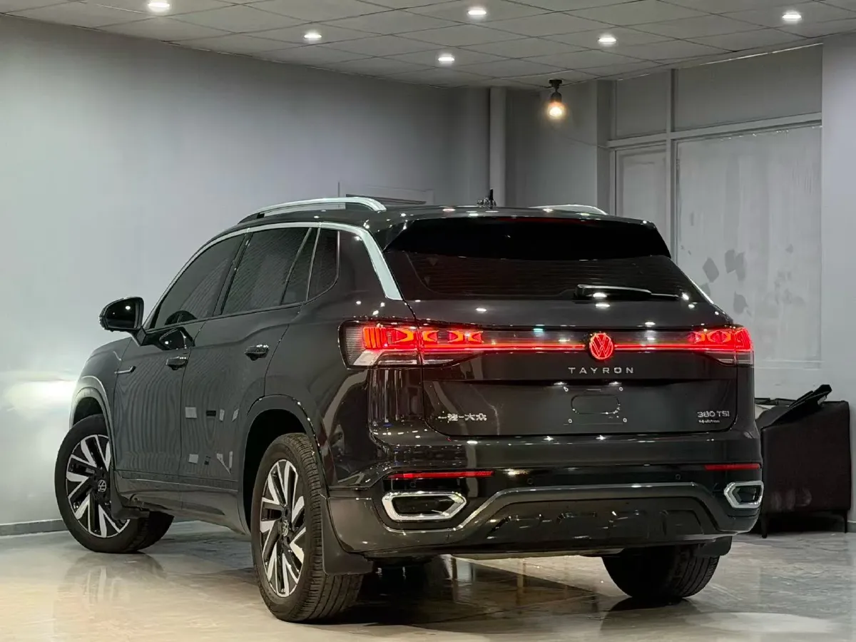 2023 Volkswagen Tayron 2.0T 220HP L4 7DCT,autocango,china used car exporter,china ev exporter,chinese used car exporter,chinese used ev exporter