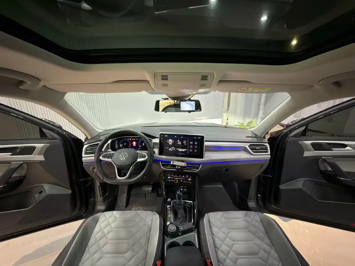 2023 Volkswagen Tayron 2.0T 220HP L4 7DCT,autocango,china used car exporter,china ev exporter,chinese used car exporter,chinese used ev exporter