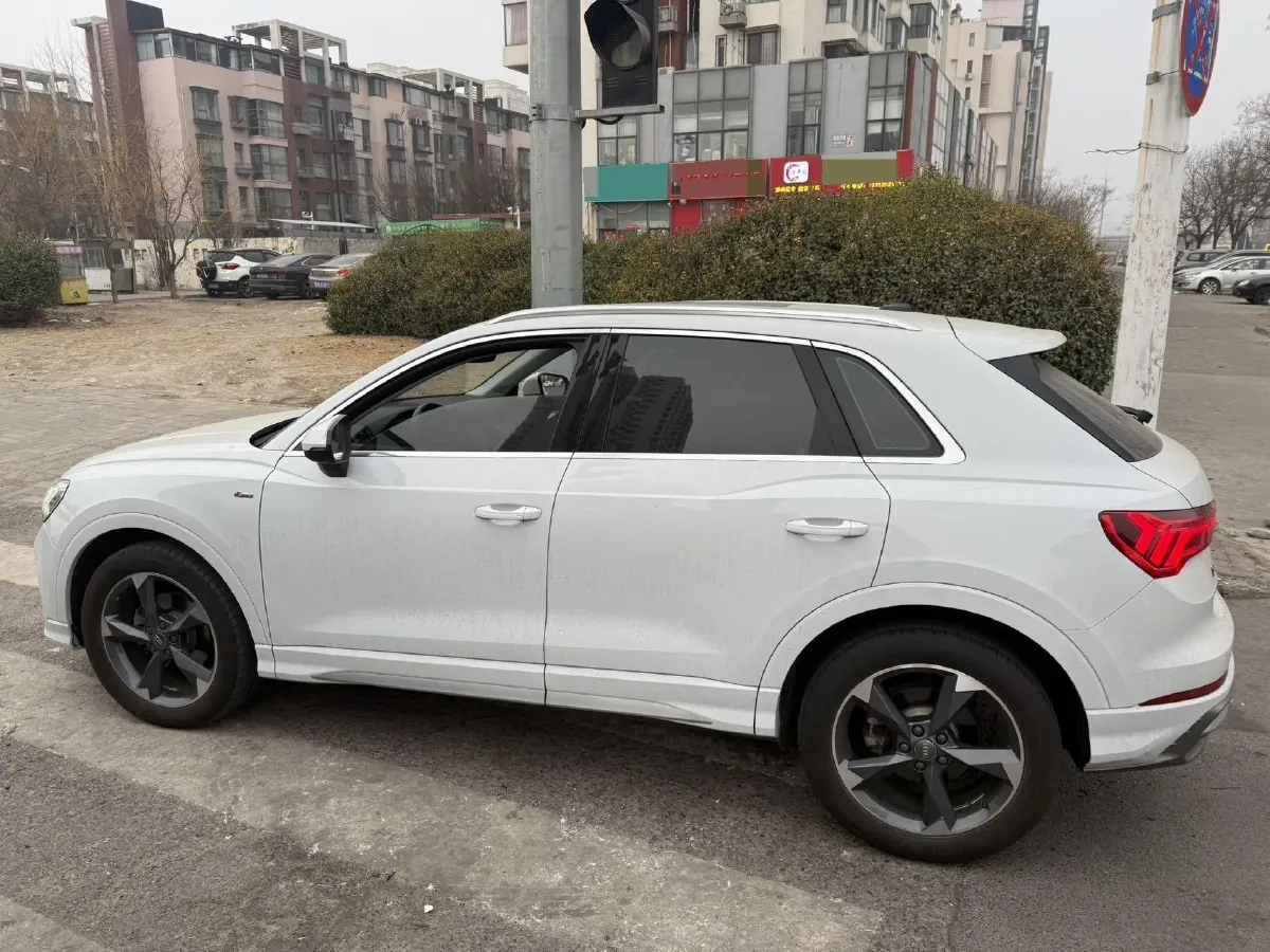 2019 Audi Q3 1.4T 150HP L4 7DCT,autocango,china used car exporter,china ev exporter,chinese used car exporter,chinese used ev exporter