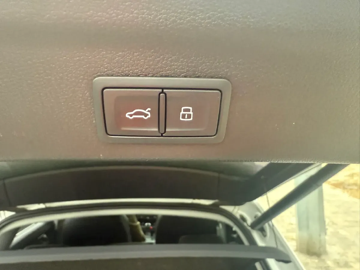 2019 Audi Q3 1.4T 150HP L4 7DCT,autocango,china used car exporter,china ev exporter,chinese used car exporter,chinese used ev exporter