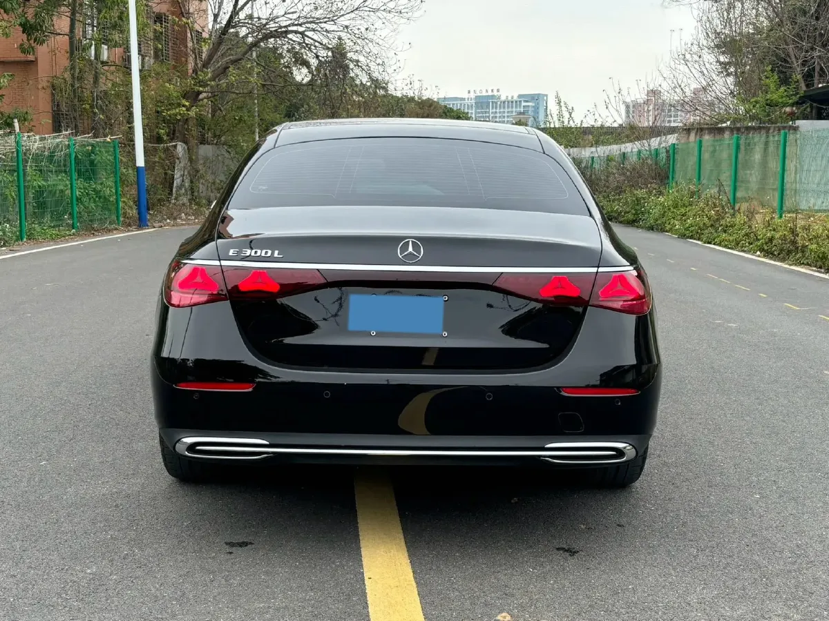 2024 Mercedes-Benz E Class 2.0T 258HP L4 9AT,autocango,china used car exporter,china ev exporter,chinese used car exporter,chinese used ev exporter