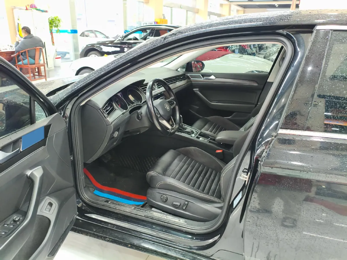 2020 Volkswagen Magotan 2.0T 186HP L4 7DCT,autocango,china used car exporter,china ev exporter,chinese used car exporter,chinese used ev exporter