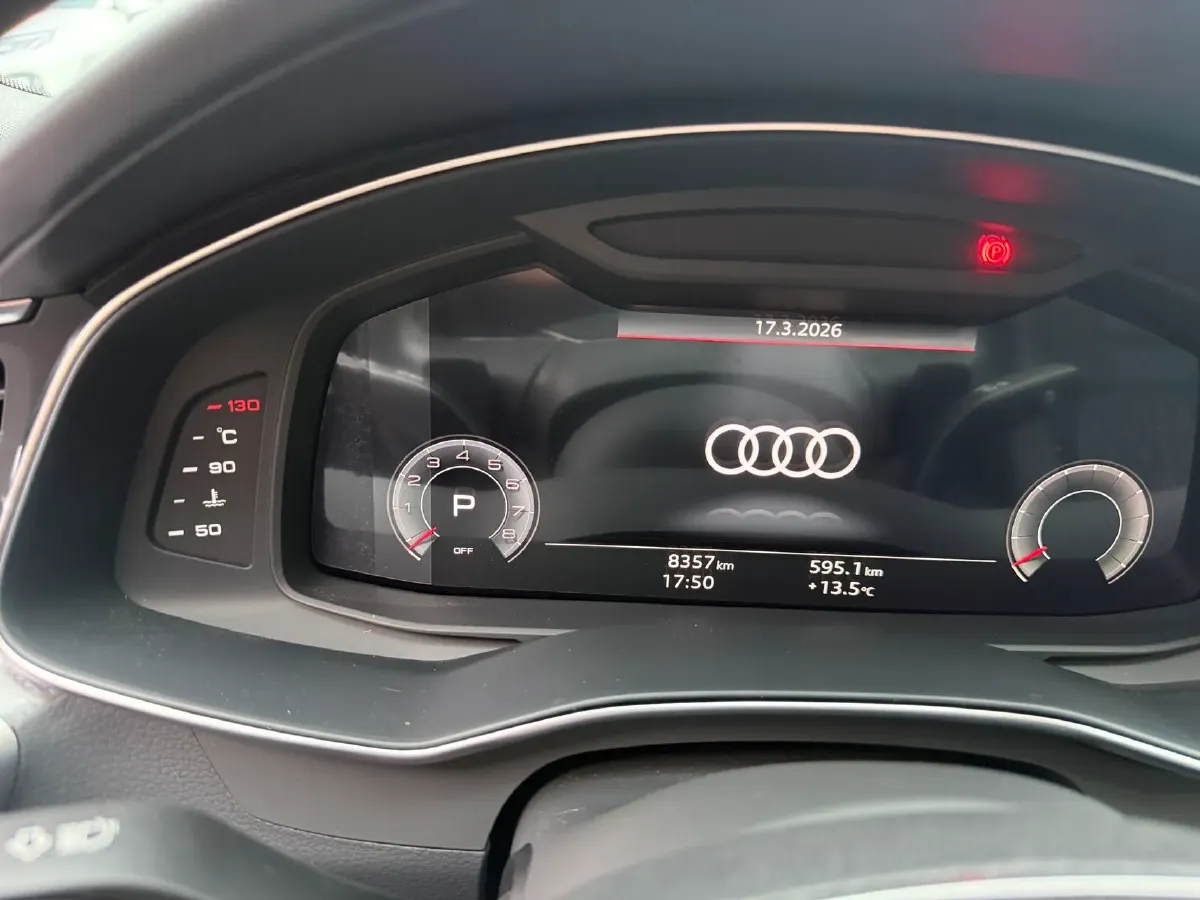 2025 Audi A6L 2.0T 245HP L4 7DCT,autocango,china used car exporter,china ev exporter,chinese used car exporter,chinese used ev exporter