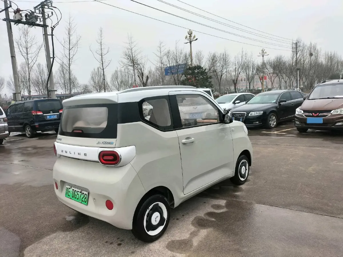 2022 WuLing HongGuang MINI EV BEV 9KWH,autocango,china used car exporter,china ev exporter,chinese used car exporter,chinese used ev exporter