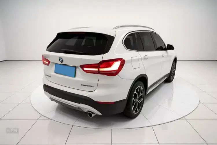 2022 BMW X1 1.5T 140HP L3 7DCT,autocango,china used car exporter,china ev exporter,chinese used car exporter,chinese used ev exporter