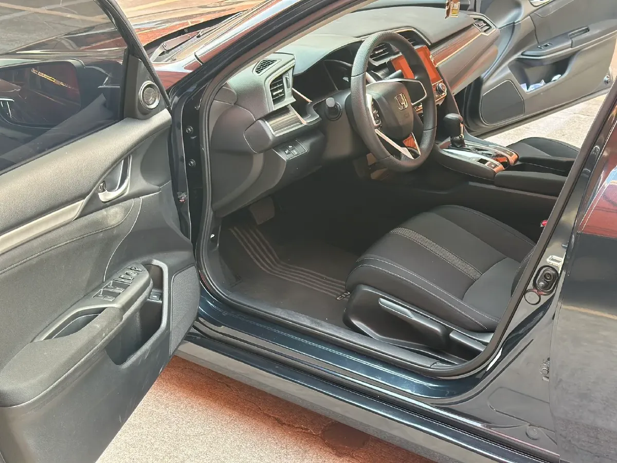 2019 Honda Civic 1.5T 177HP L4 CVT,autocango,china used car exporter,china ev exporter,chinese used car exporter,chinese used ev exporter