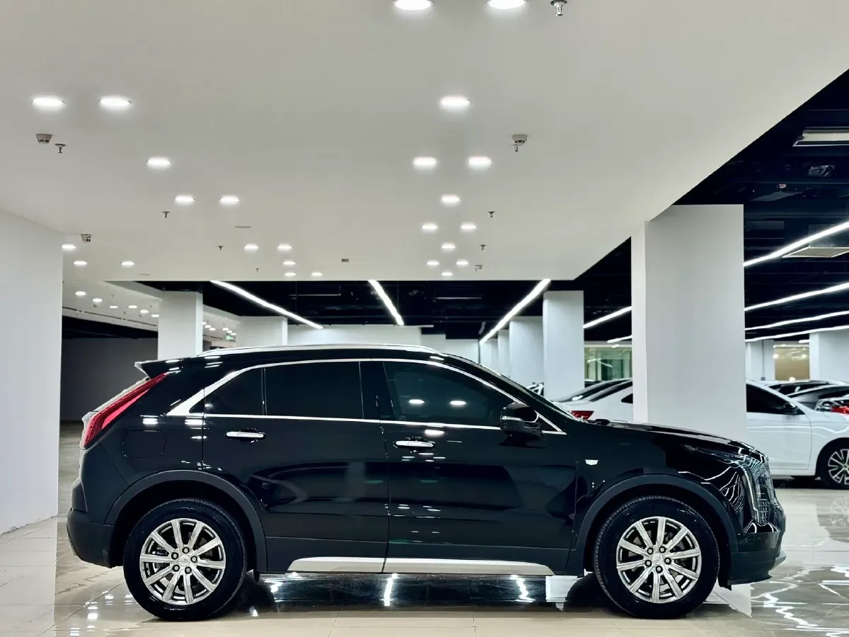2021 Cadillac XT4 2.0T 237HP L4 9AT,autocango,china used car exporter,china ev exporter,chinese used car exporter,chinese used ev exporter