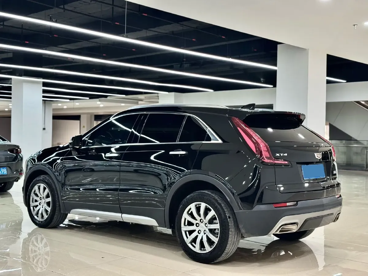 2021 Cadillac XT4 2.0T 237HP L4 9AT,autocango,china used car exporter,china ev exporter,chinese used car exporter,chinese used ev exporter