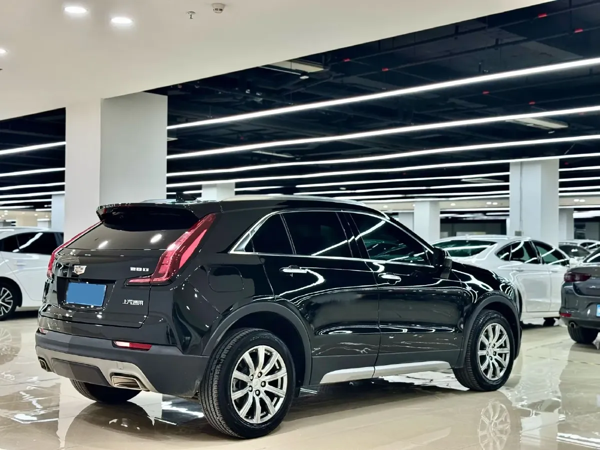 2021 Cadillac XT4 2.0T 237HP L4 9AT,autocango,china used car exporter,china ev exporter,chinese used car exporter,chinese used ev exporter
