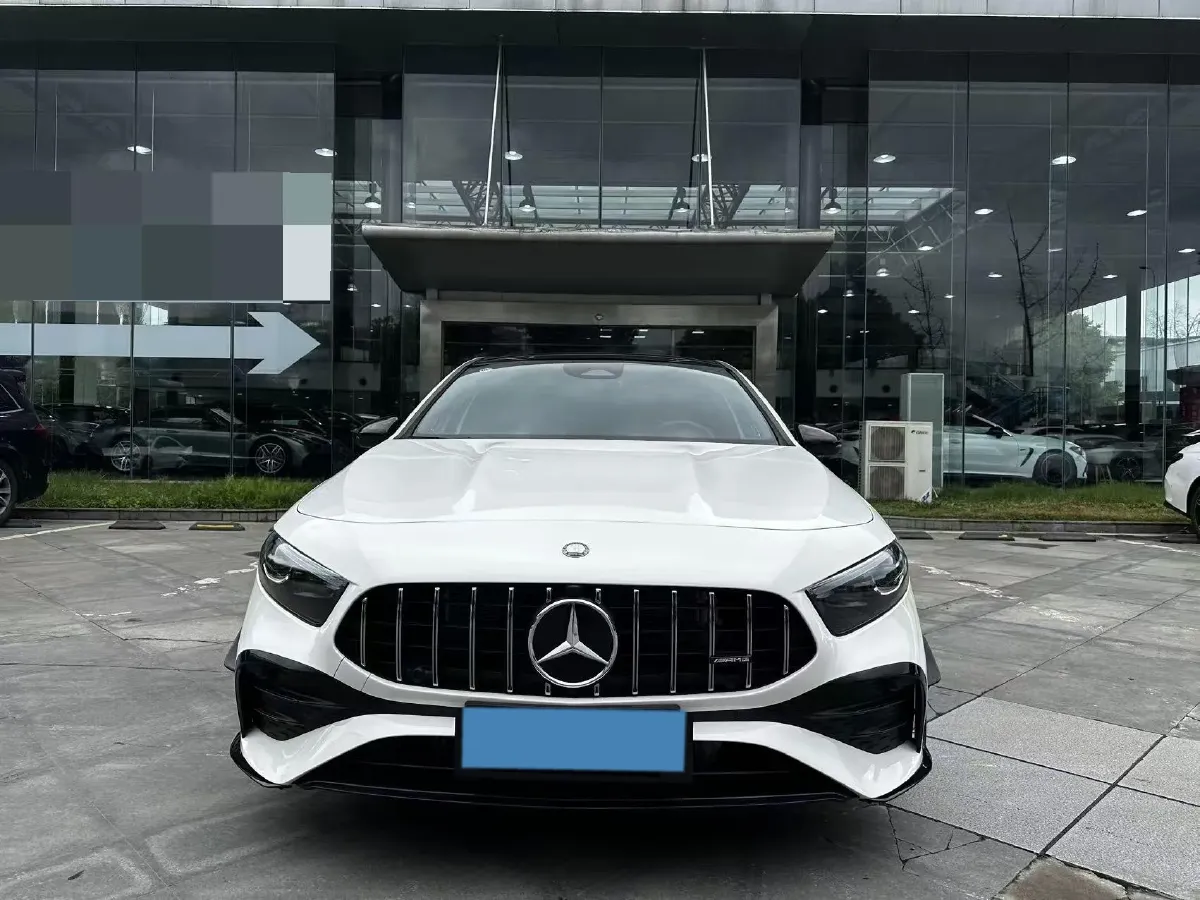 2025 Mercedes-Benz A AMG 2.0T 306HP L4 8DCT,autocango,china used car exporter,china ev exporter,chinese used car exporter,chinese used ev exporter