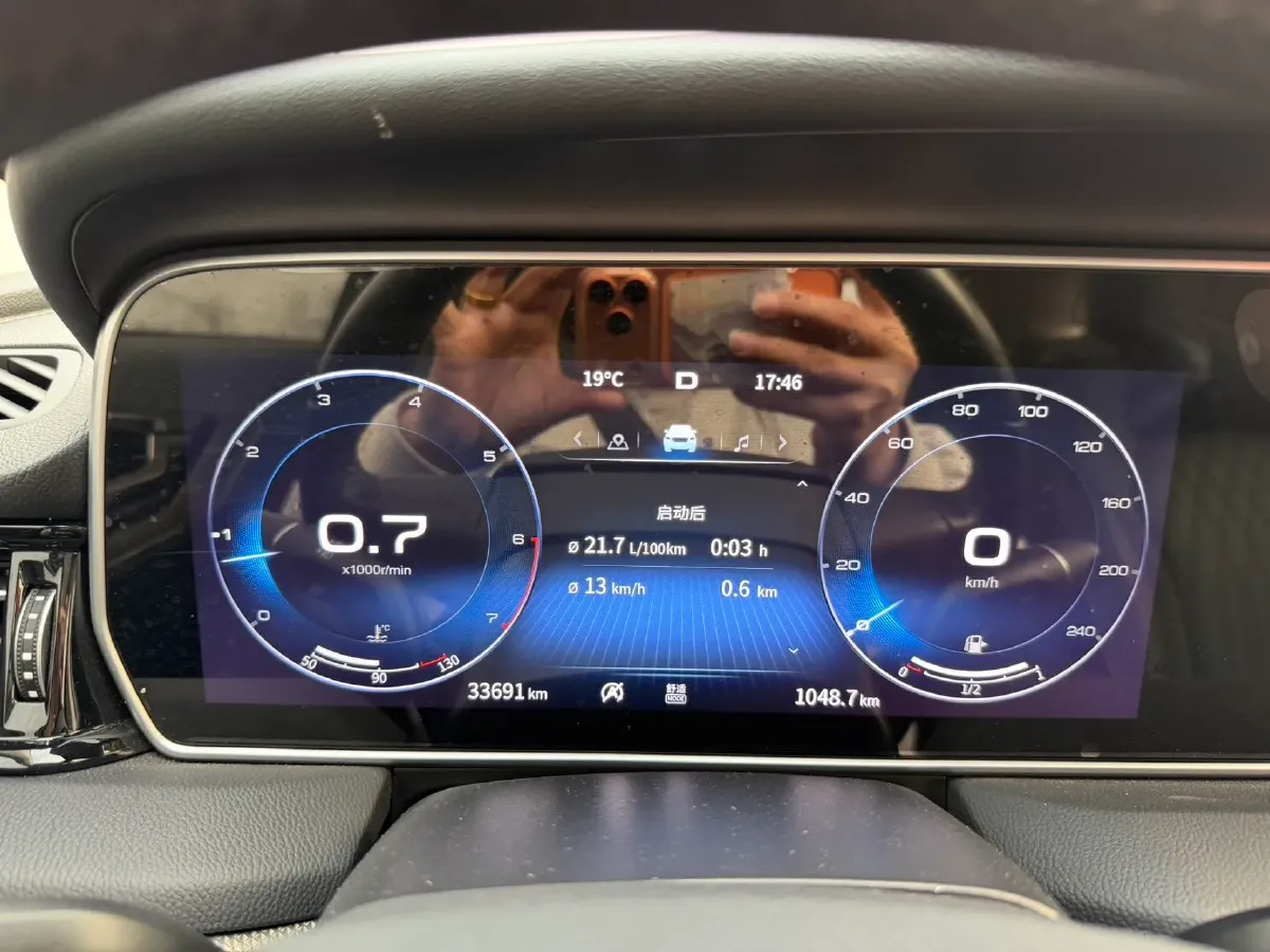 2022 HongQi HS5 2.0T 224HP L4 6AT,autocango,china used car exporter,china ev exporter,chinese used car exporter,chinese used ev exporter