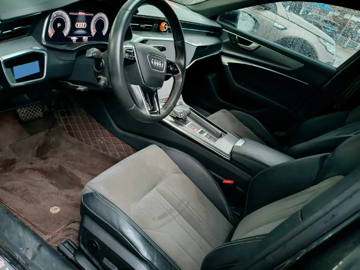 2020 Audi A6L 2.0T 224HP L4 7DCT,autocango,china used car exporter,china ev exporter,chinese used car exporter,chinese used ev exporter