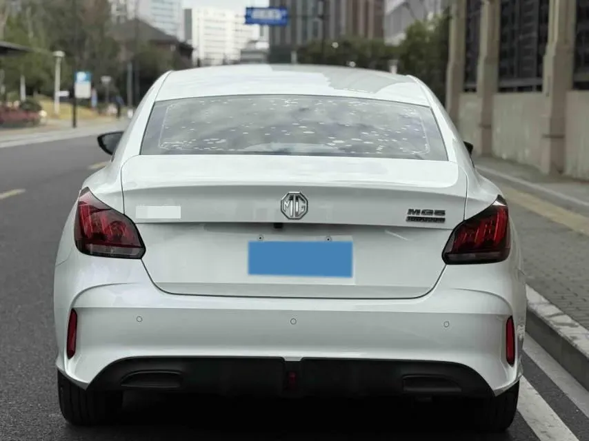 2023 MG 5 1.5L 129HP L4 5MT,autocango,china used car exporter,china ev exporter,chinese used car exporter,chinese used ev exporter