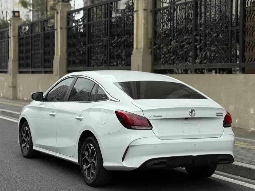 2023 MG 5 1.5L 129HP L4 5MT,autocango,china used car exporter,china ev exporter,chinese used car exporter,chinese used ev exporter