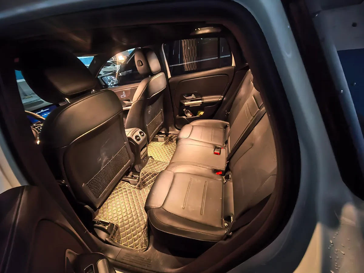 2023 Mercedes-Benz GLA Class 2.0T 190HP L4 8DCT,autocango,china used car exporter,china ev exporter,chinese used car exporter,chinese used ev exporter