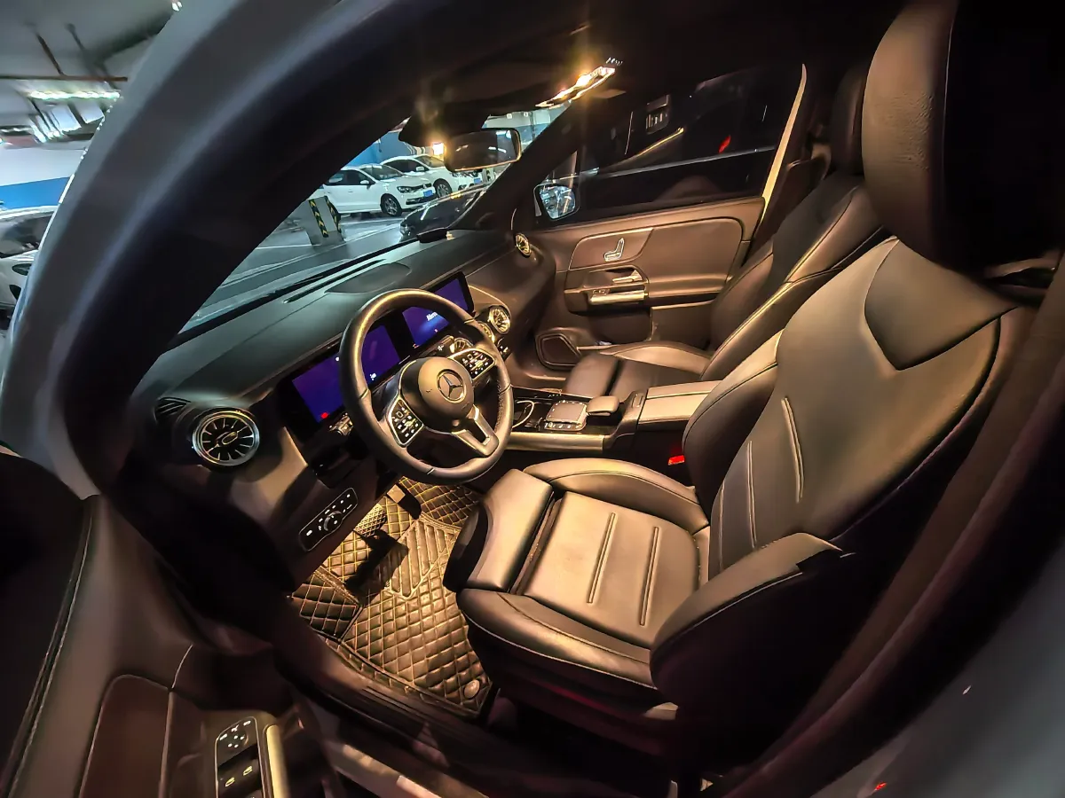 2023 Mercedes-Benz GLA Class 2.0T 190HP L4 8DCT,autocango,china used car exporter,china ev exporter,chinese used car exporter,chinese used ev exporter