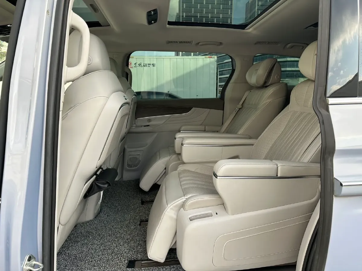 2022 Roewe iMAX8 BEV 90KWH,autocango,china used car exporter,china ev exporter,chinese used car exporter,chinese used ev exporter