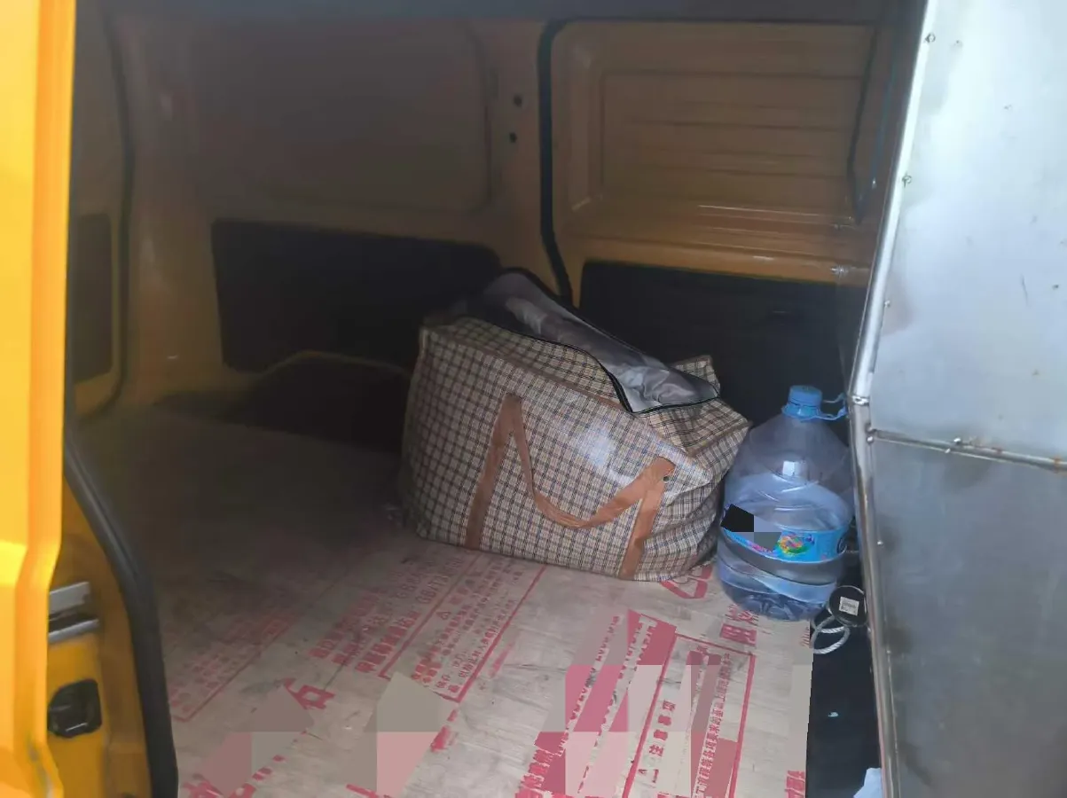 2020 WuLing RongGuang 1.2L 76HP L4 5MT,autocango,china used car exporter,china ev exporter,chinese used car exporter,chinese used ev exporter