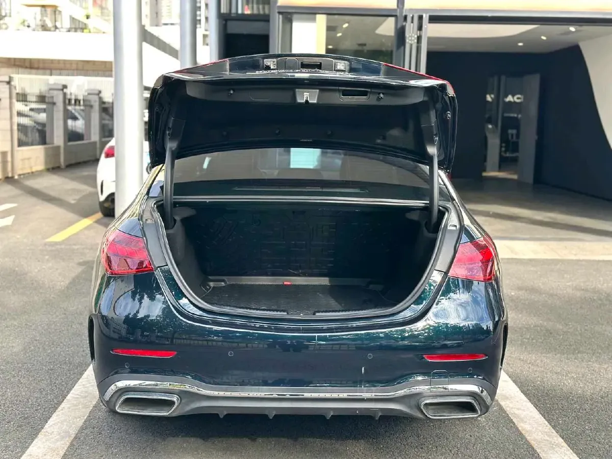 2024 Mercedes-Benz C Class 1.5T 170HP L4 9AT,autocango,china used car exporter,china ev exporter,chinese used car exporter,chinese used ev exporter