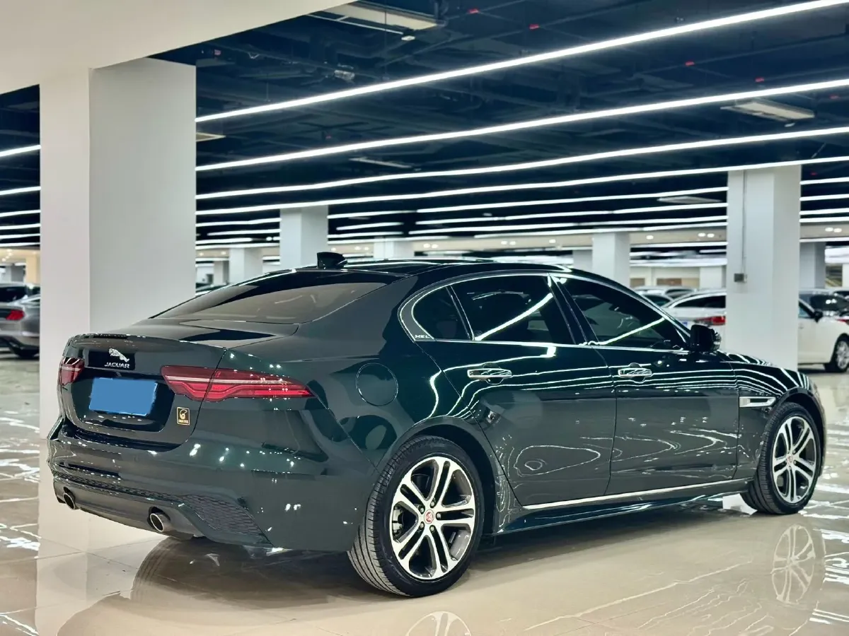2021 Jaguar XEL 2.0T 250HP L4 8AT,autocango,china used car exporter,china ev exporter,chinese used car exporter,chinese used ev exporter
