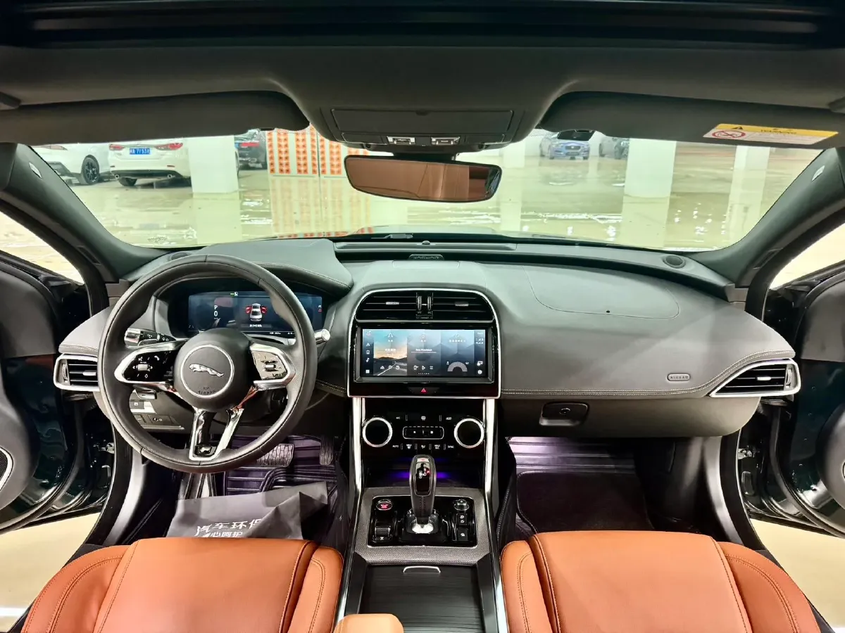 2021 Jaguar XEL 2.0T 250HP L4 8AT,autocango,china used car exporter,china ev exporter,chinese used car exporter,chinese used ev exporter