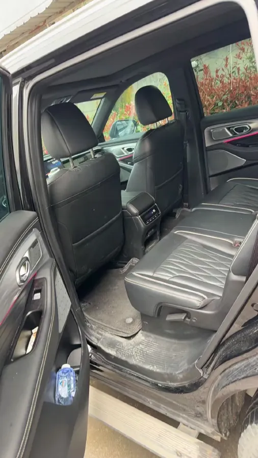 2022 GAC Trumpchi GS8 2.0T 252HP L4 8AT,autocango,china used car exporter,china ev exporter,chinese used car exporter,chinese used ev exporter