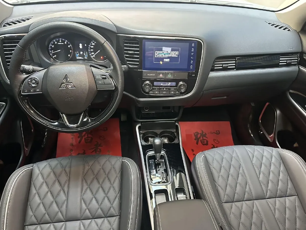 2021 Mitsubishi Outlander 2.0L 166HP L4 CVT,autocango,china used car exporter,china ev exporter,chinese used car exporter,chinese used ev exporter