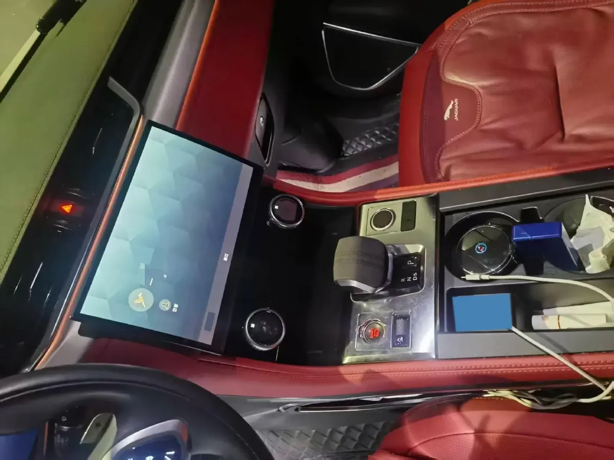 2023 Jaguar F-PACE 2.0T 250HP L4 8AT,autocango,china used car exporter,china ev exporter,chinese used car exporter,chinese used ev exporter