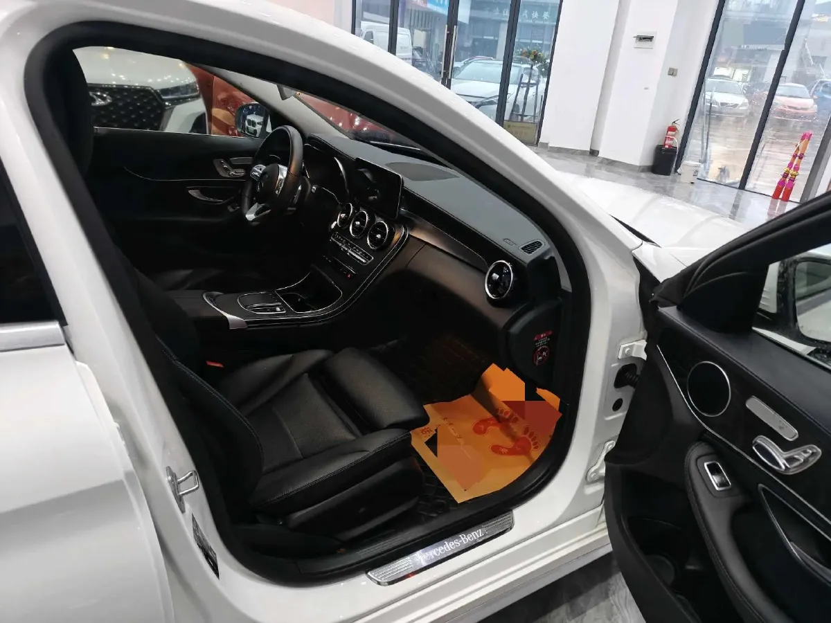 2020 Mercedes-Benz C Class 1.5T 184HP L4 9AT,autocango,china used car exporter,china ev exporter,chinese used car exporter,chinese used ev exporter