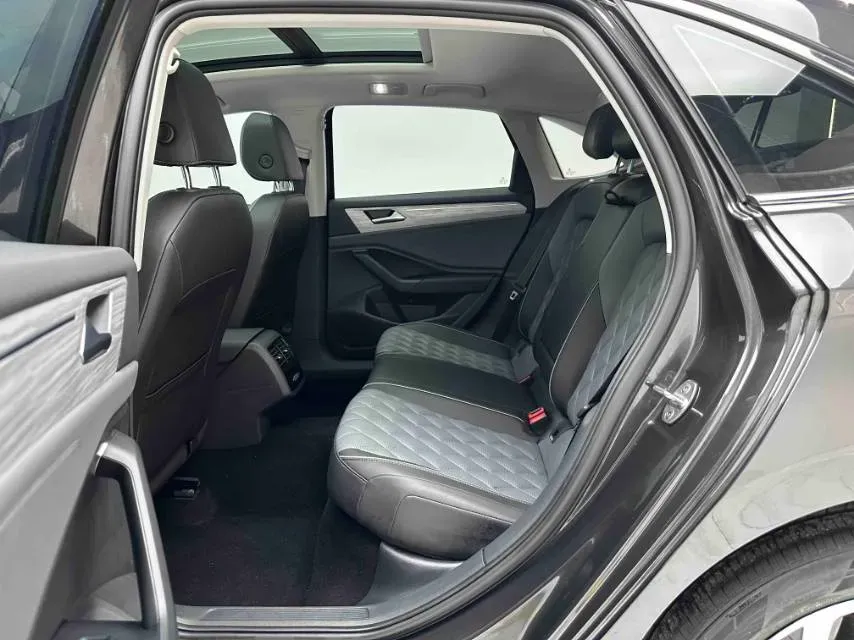 2024 Volkswagen Sagitar 1.5T 160HP L4 7DCT,autocango,china used car exporter,china ev exporter,chinese used car exporter,chinese used ev exporter