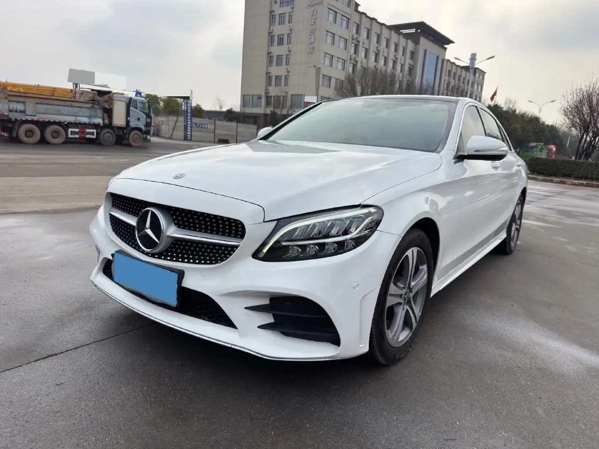 2020 Mercedes-Benz C Class 1.5T 184HP L4 9AT,autocango,china used car exporter,china ev exporter,chinese used car exporter,chinese used ev exporter