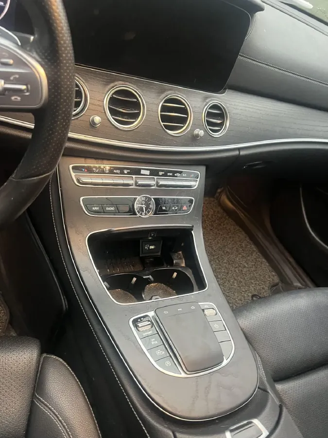 2020 Mercedes-Benz E Class 1.5T 184HP L4 9AT,autocango,china used car exporter,china ev exporter,chinese used car exporter,chinese used ev exporter