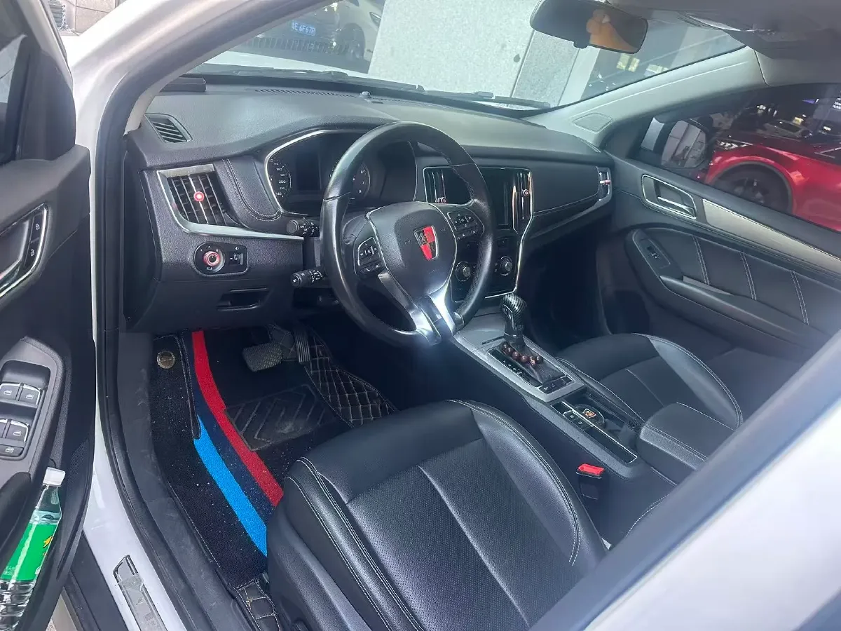 2017 Roewe RX5 1.5T 169HP L4 7DCT,autocango,china used car exporter,china ev exporter,chinese used car exporter,chinese used ev exporter