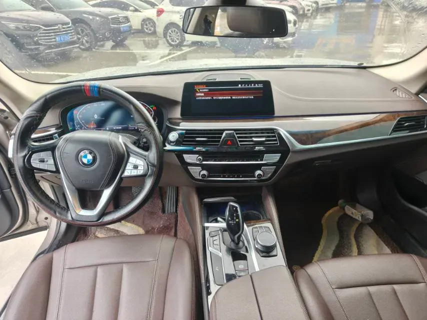 2020 BMW 5 Series 2.0T 184HP L4 8AT,autocango,china used car exporter,china ev exporter,chinese used car exporter,chinese used ev exporter