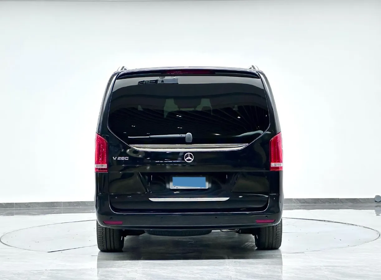2022 Mercedes-Benz V Class 2.0T 211HP L4 9AT,autocango,china used car exporter,china ev exporter,chinese used car exporter,chinese used ev exporter