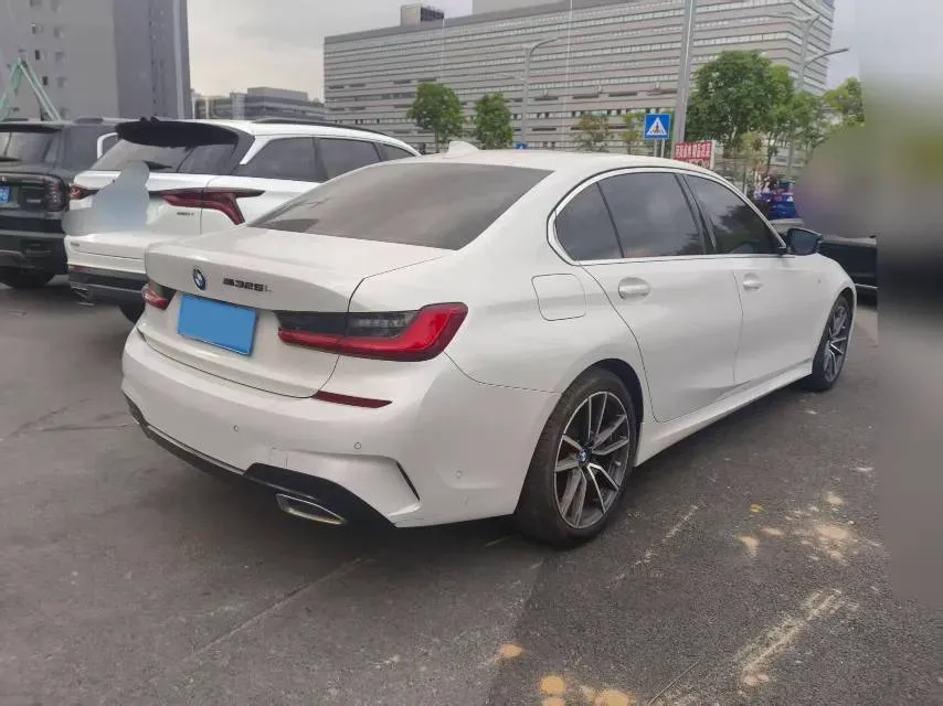 2021 BMW 3 Series 2.0T 184HP L4 8AT,autocango,china used car exporter,china ev exporter,chinese used car exporter,chinese used ev exporter