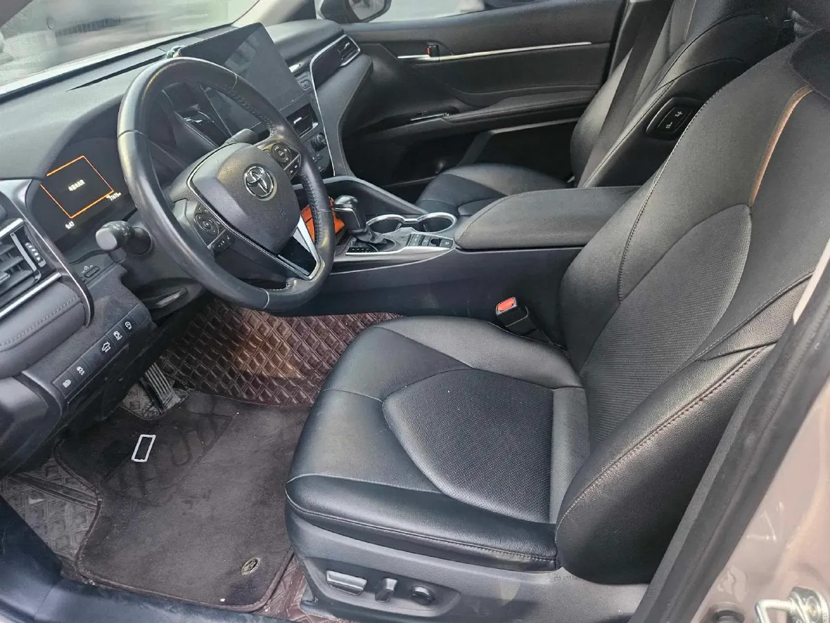 2021 Toyota Camry 2.5L 209HP L4 8AT,autocango,china used car exporter,china ev exporter,chinese used car exporter,chinese used ev exporter