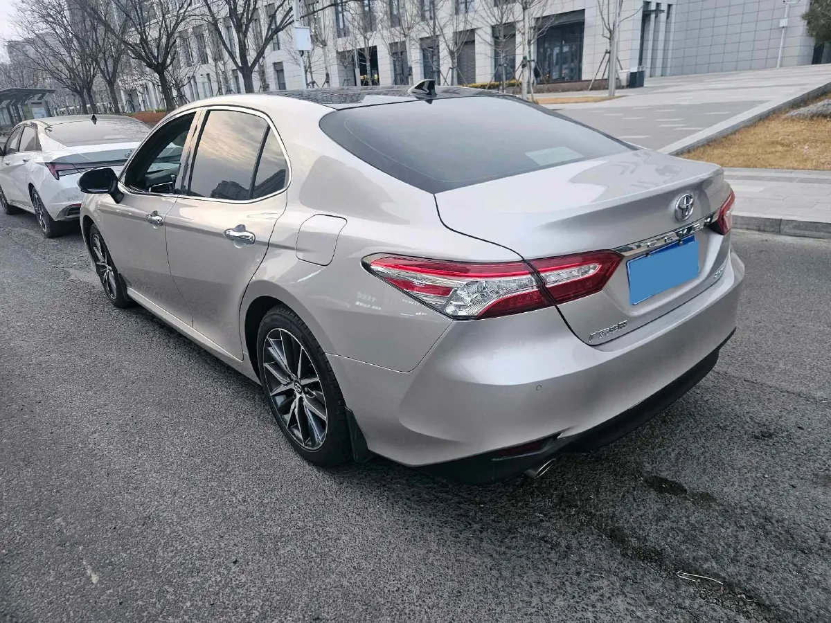 2021 Toyota Camry 2.5L 209HP L4 8AT,autocango,china used car exporter,china ev exporter,chinese used car exporter,chinese used ev exporter