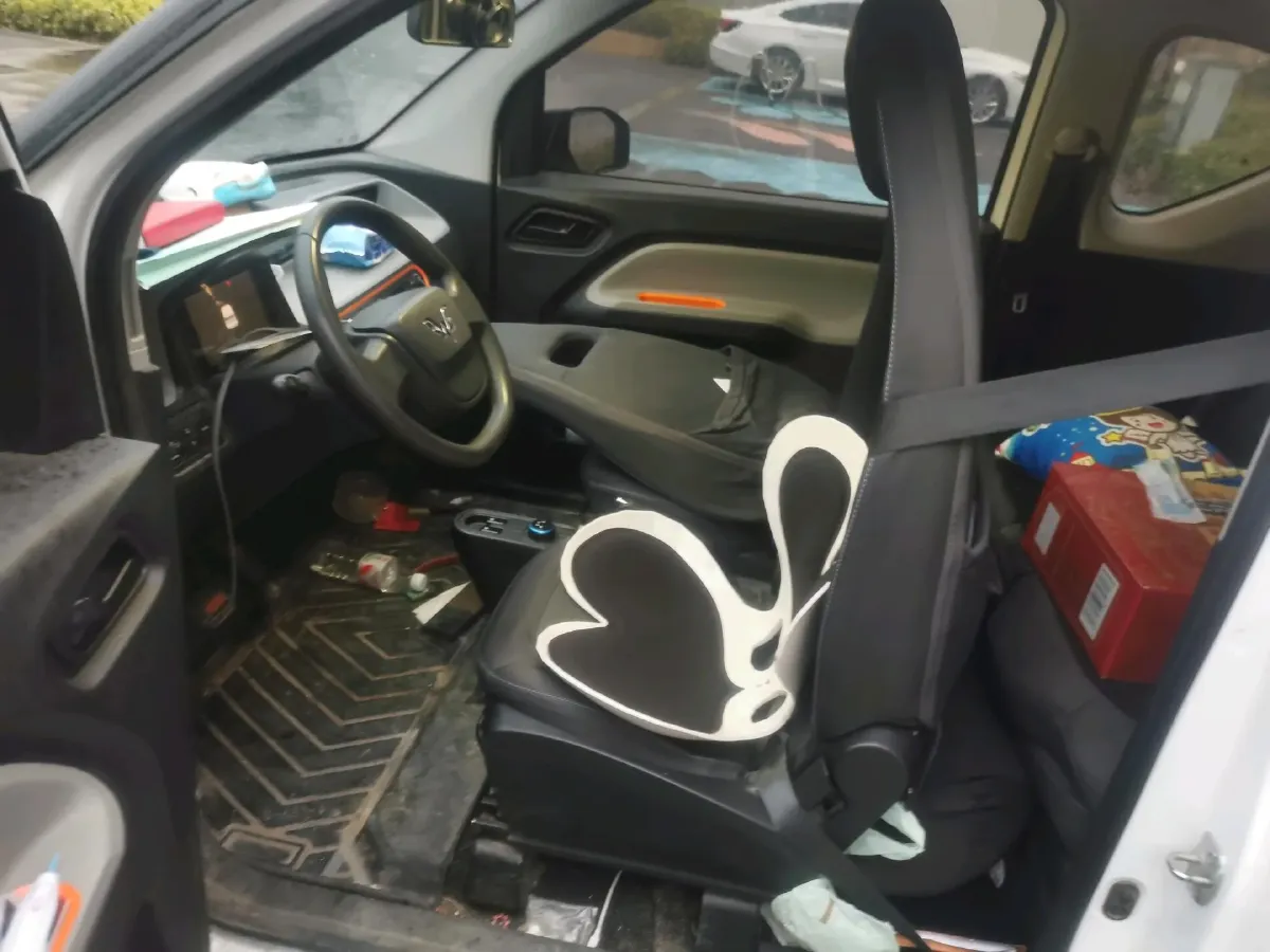 2020 WuLing HongGuang MINI EV BEV 9.3KWH,autocango,china used car exporter,china ev exporter,chinese used car exporter,chinese used ev exporter