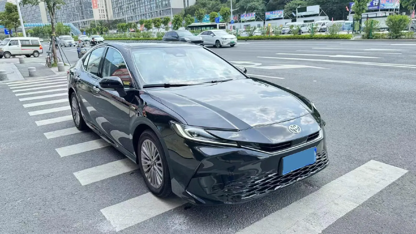 2024 Toyota Camry 2.0L 152HP L4 E-CVT Hybrid,autocango,china used car exporter,china ev exporter,chinese used car exporter,chinese used ev exporter