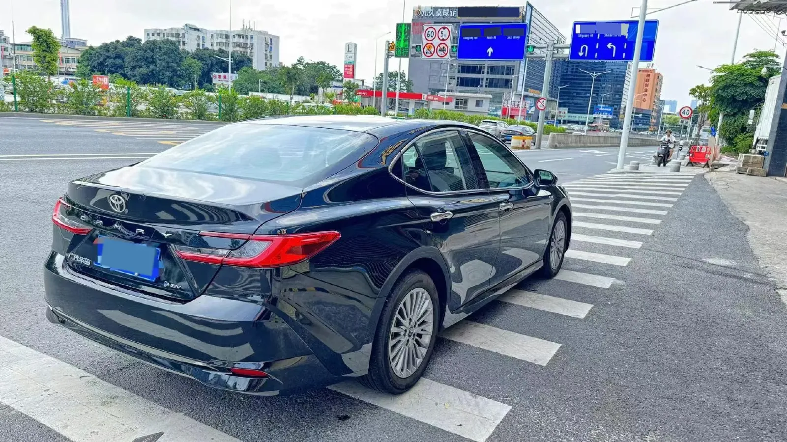 2024 Toyota Camry 2.0L 152HP L4 E-CVT Hybrid,autocango,china used car exporter,china ev exporter,chinese used car exporter,chinese used ev exporter