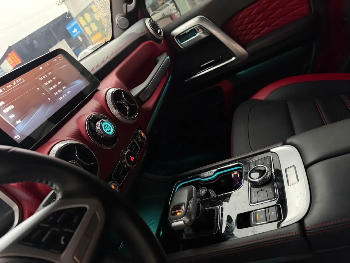 2020 Beijing BJ40 2.0T 224HP L4 8AT,autocango,china used car exporter,china ev exporter,chinese used car exporter,chinese used ev exporter