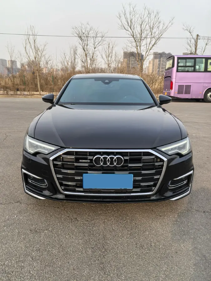 2023 Audi A6L 2.0T 245HP L4 7DCT,autocango,china used car exporter,china ev exporter,chinese used car exporter,chinese used ev exporter
