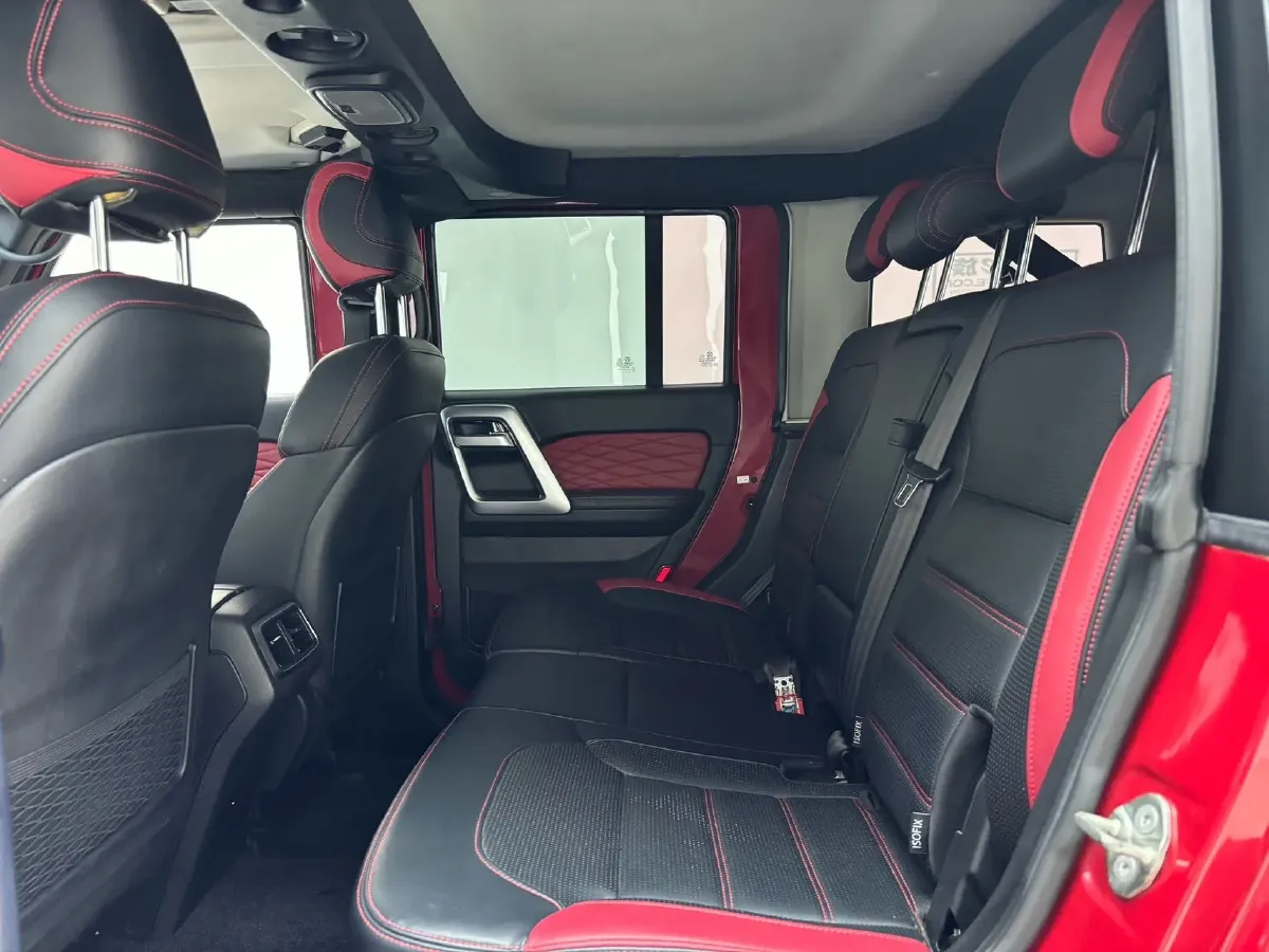 2018 Beijing BJ40 2.3T 250HP L4 6AT,autocango,china used car exporter,china ev exporter,chinese used car exporter,chinese used ev exporter