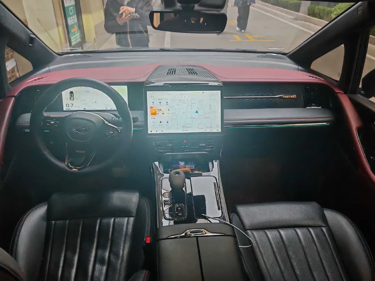 2023 GAC Trumpchi M8 2.0T 252HP L4 8AT,autocango,china used car exporter,china ev exporter,chinese used car exporter,chinese used ev exporter