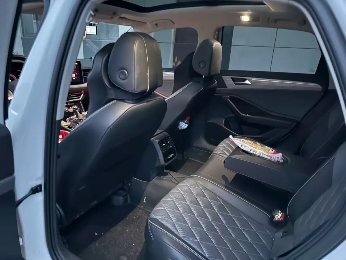 2023 Volkswagen Sagitar 1.5T 160HP L4 7DCT,autocango,china used car exporter,china ev exporter,chinese used car exporter,chinese used ev exporter