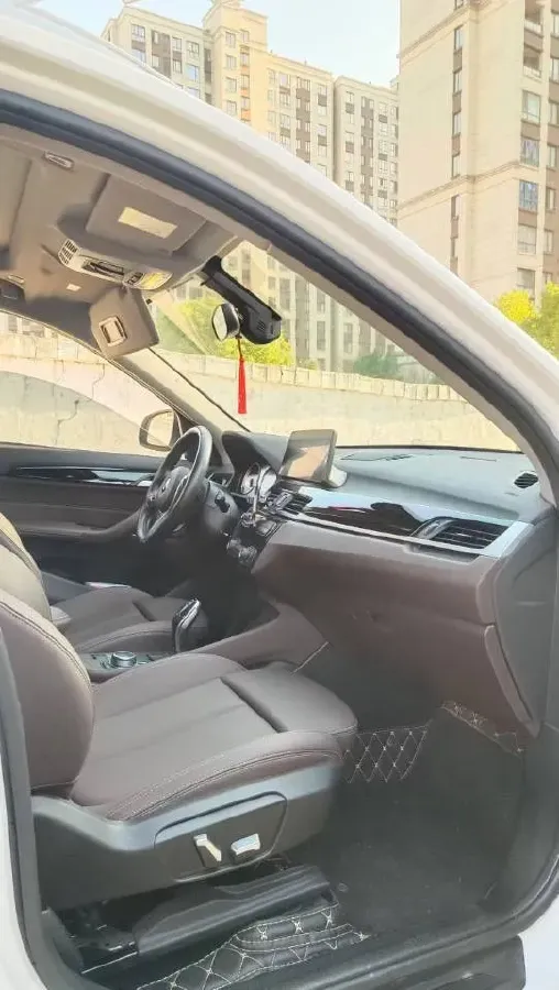 2022 BMW X1 2.0T 192HP L4 7DCT,autocango,china used car exporter,china ev exporter,chinese used car exporter,chinese used ev exporter