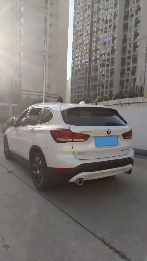 2022 BMW X1 2.0T 192HP L4 7DCT,autocango,china used car exporter,china ev exporter,chinese used car exporter,chinese used ev exporter