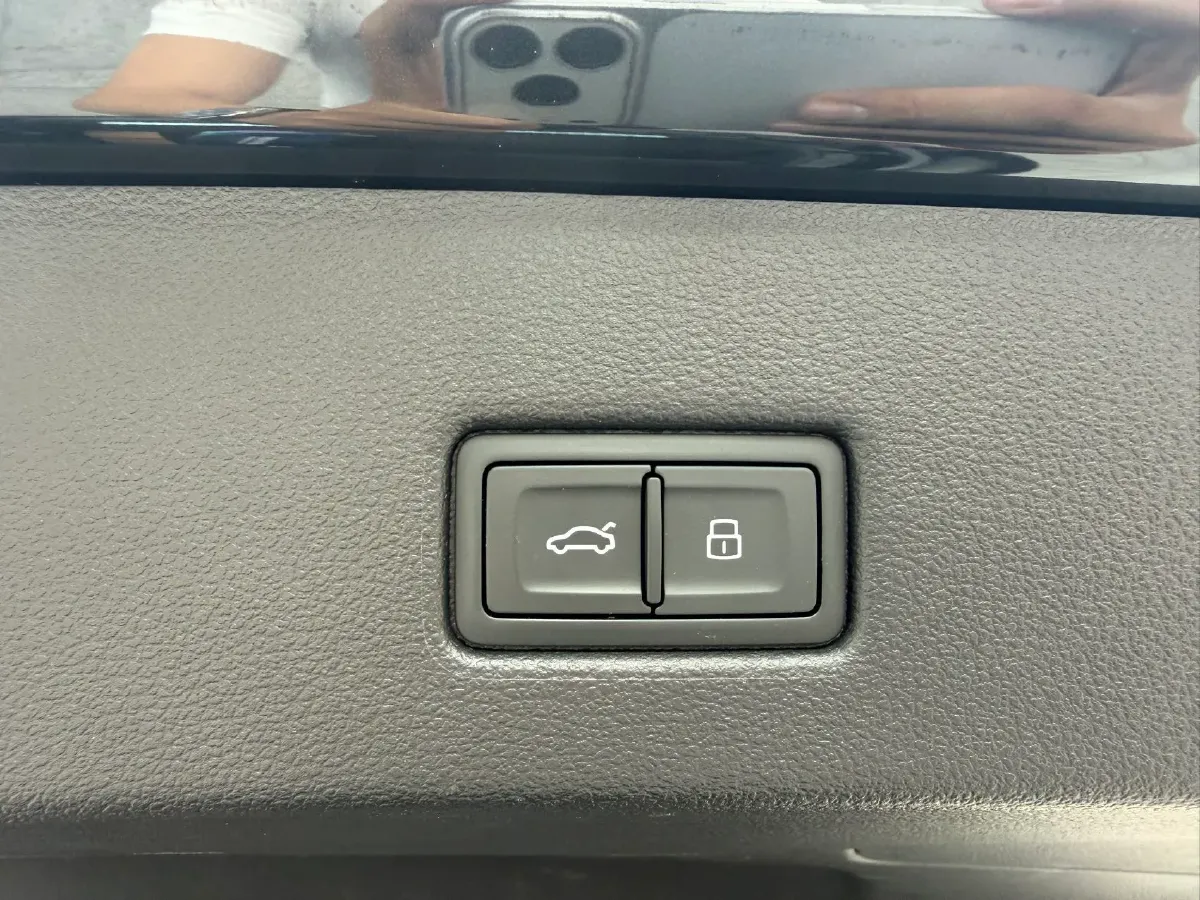 2022 Audi S7 2.9T 450HP V6 8AT,autocango,china used car exporter,china ev exporter,chinese used car exporter,chinese used ev exporter